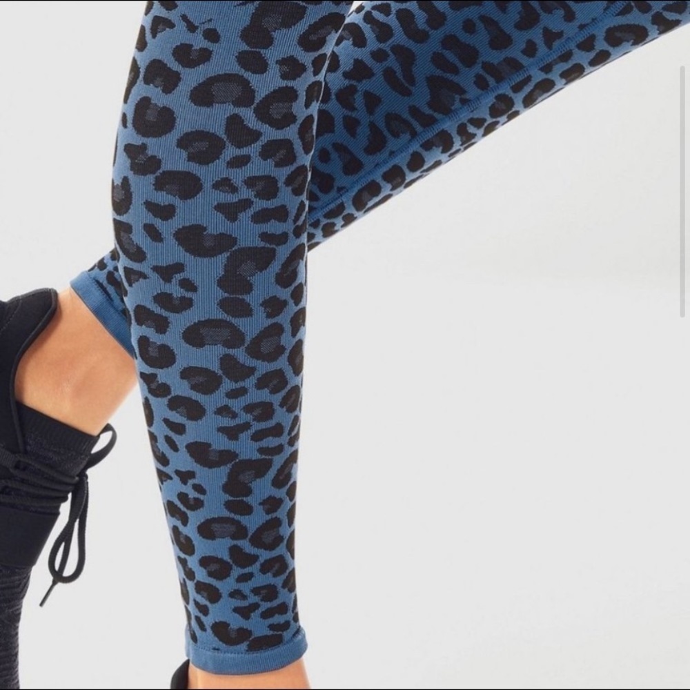 Fabletics Seamless Leopard Print Blue Leggings 66 - image 1